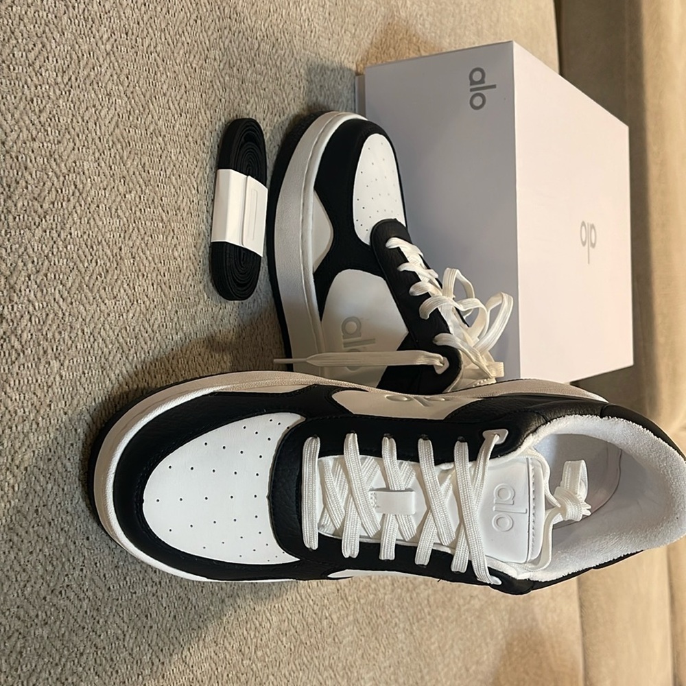 Alo Recovery Mode Sneaker